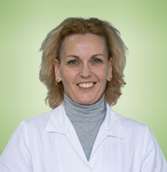 Dr. Hontvári Lívia